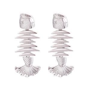 Edgy silver fishbone statement earrings with detailed metal skeleton and textured tail