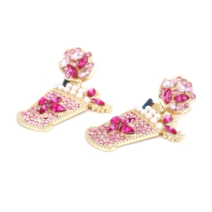 Fashionable geometric drink cup earrings with pink rhinestones and white pearls