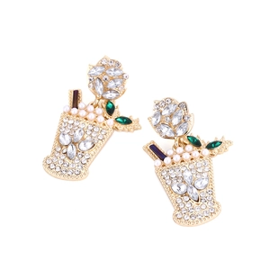 Sparkling cocktail glass drop earrings with crystals and white pearls in gold finish