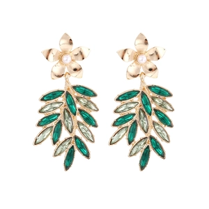Vintage Leaf Flower Drop Earrings With Alloy Rhinestone And Faux Artificial Pearl Bohemian Holiday Style For Women