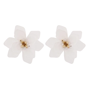 Bohemian white resin flower stud earrings with golden textured centers on white background