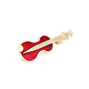 Broche violon en émail rouge élégante avec finition en alliage plaqué or