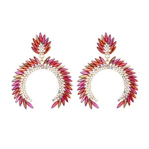 Exaggerated geometric C-shaped hoop earrings with colorful diamonds and gold alloy base