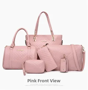 Détail de l'ensemble 6 pièces en similicuir rose matelassé avec grand cabas et sacs