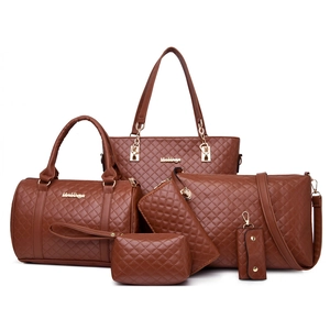 Sacs Assortis En Cuir PU Surpiqué Sac Fourre-tout Sac À Main Boston Sac Pochette Trousse De Toilette Pour Femmes Tendance Matériel Doré