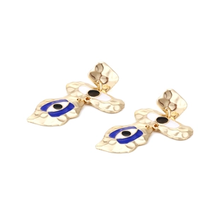 Boucles d'oreilles œil porte-bonheur vintage en or martelé avec détails en émail
