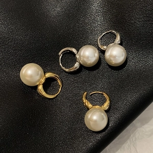 French vintage pearl hoop earrings in gold and silver finish with large white pearls