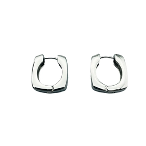 Boucles d'oreilles carrées en cuivre plaqué argent 18k avec un design épuré en forme d'U