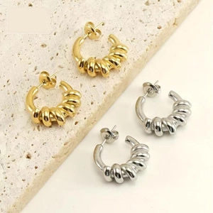 Boucles De Oreilles Creoles Torsadees Cuivre Plaque Or 18K Style Croissant Geometrique Minimaliste Pour Femmes
