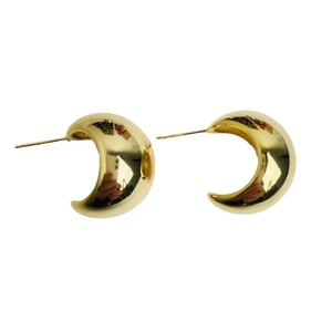 Polished 18K gold-plated C-shaped chunky hoop earrings with a mirror finish for women