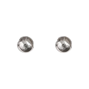 Boucles d'oreilles minimalistes en demi-sphère argentée avec finition polie