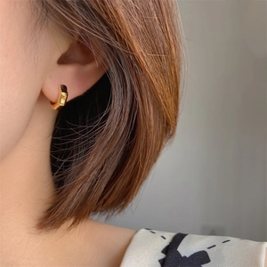 Minimalist gold bamboo style hoop earrings with geometric rectangular grooves for women