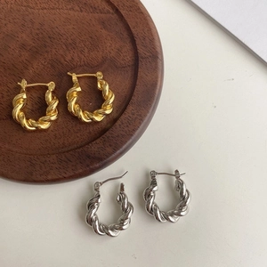 Boucles D'Oreilles Créoles Torsadées Cuivre Plaqué Or Cercle Métal Élégant Design Niche Bijoux Pour Femmes