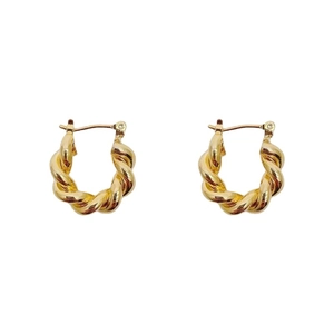 Créoles torsadées minimalistes en laiton plaqué or 18K avec finition polie