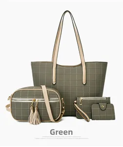 Ensemble détaillé de 4 sacs à main verts à carreaux avec bandoulière et métal doré