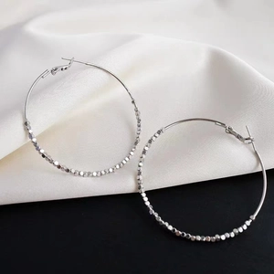 Große Creolen Aus Kupfer Für Damen Mit Strukturiertem Perlendesign Funkelnder Und Minimalistischer Stil Mode Ohrschmuck
