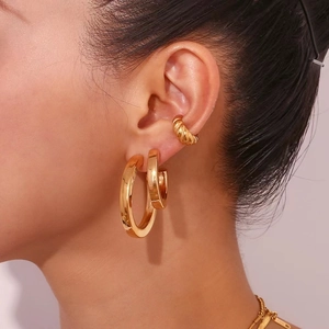 Chic gold-plated hollow square hoop earrings set with spiral textured ear cuff for women