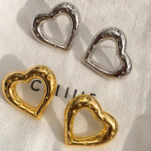 Hohlherz Ohrringe 18K Vergoldetes Messing Texturierte Geometrische Metallschmuck Für Frauen Mode Minimalistisch
