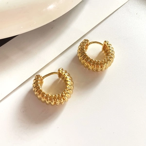 Chic gold-plated round hoop earrings with unique vertical textured pleat design