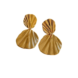 Modern 18K gold-plated double-layered geometric shell pleated earrings for women