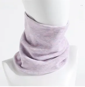 Detailed texture of the light purple mixed-knit neck warmer for winter protection