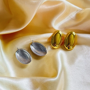 Minimalist 18K gold plated oval geometric hoop earrings in gold and silver finish