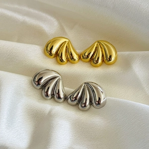 Three-layer water drop shell stud earrings in polished 18K gold and silver finishes