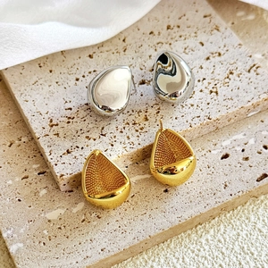 Boucles D Oreilles Goutte Eau Massives Plaqué Or 18 Carats Cuivre Polies Métal Irrégulier Géométrique Minimaliste Bijoux
