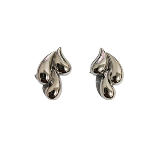 Three-layer silver teardrop earrings with mirror polished geometric layered design