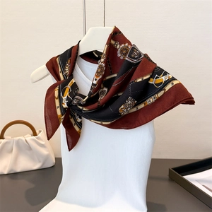 Carré De Satin Femme Élégant Équestre Mors Chaîne Imprimé Polyester Satin Rétro Style Français Foulard Bandana