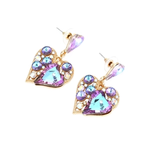 Boucles d'oreilles cœur étincelantes avec cristaux bleus sur base dorée