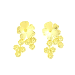 Chic gold tiered daisy drop earrings with retro metallic floral design for women
