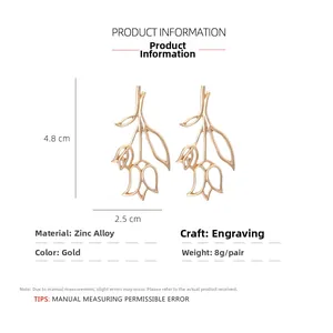 Détail de boucles d'oreilles tulipes en alliage de zinc doré avec dimensions et poids