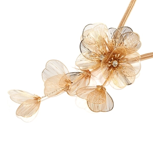 Chic multi-layered metal flower necklace with crystals in vintage gold finish