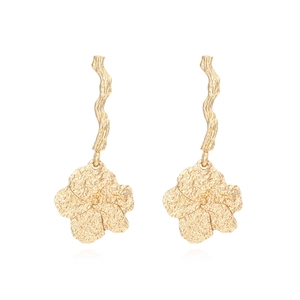 Flower Dangle Earrings Alloy Textured Metal Floral Branch Gold Tone Vintage Elegant Fashion Jewelry For Women