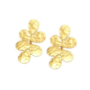 Boucles d'oreilles pendantes à double feuille dorée martelée avec trèfle vintage texturé