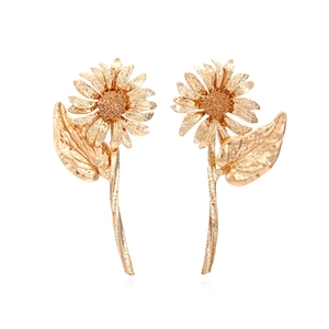 Vintage Sunflower Drop Earrings Alloy Flower Leaf Statement Dangle For Women Fashion Jewelry Retro Pastoral Style