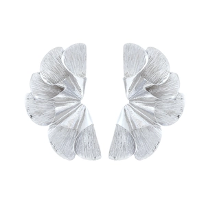 Brushed silver fan leaf earrings with vintage textured metallic ginkgo design for women