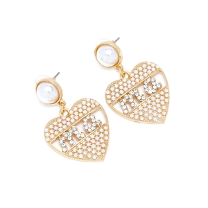 Boucles d'oreilles cœur dorées avec perles blanches et lettres MC en strass