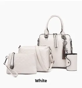 Ensemble de 4 sacs à main blancs matelassés avec breloque pompon en forme de chat