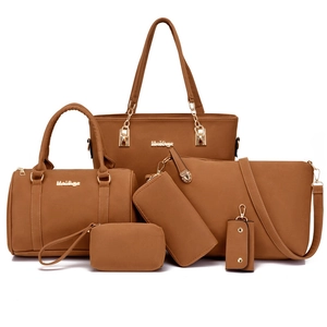 Women Large Capacity Tote Bag Handbag Crossbody Bag Wallet Makeup Bag And Keychain Set PU Leather Simple Fashion Shoulder Bag For Daily Commuting