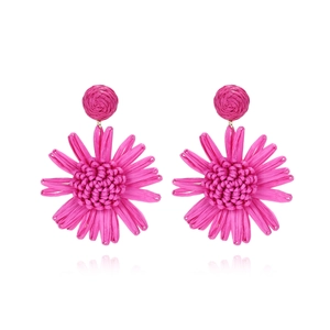 Boucles d'oreilles tournesol en raphia tressé main rose vif pour un style de vacances