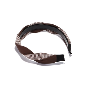 Serre-tête noué en tissu pied-de-poule marron pour femme avec design antidérapant et élégant