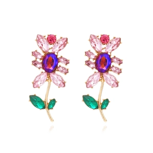 Bunte Blumen-Ohrstecker mit Kristall-Sonnenblumenblättern in goldener Fassung