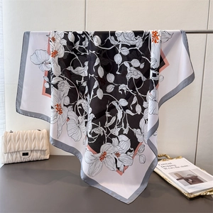 Élégant Grand Foulard Carré Satin Satin Imitation Imprimé Floral Écharpe De Cou Tête Châle Pour Femmes Mode Accessoire