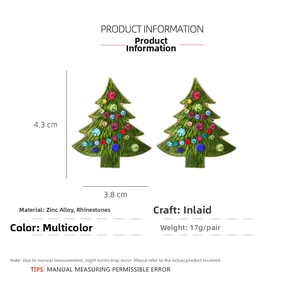 Détails des dimensions et matériaux des boucles d'oreilles sapin de Noël avec strass colorés