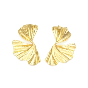 Statement golden ginkgo leaf earrings with vintage hammered metallic texture design