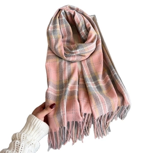 Bufanda clásica de cuadros rosa y gris con flecos, suave chal de tacto cachemira