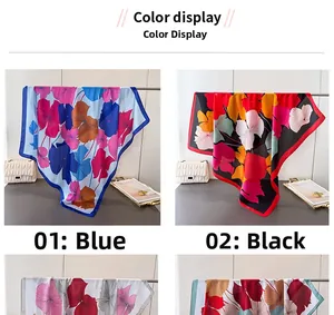 Farbdisplay der blauen und schwarzen Satin-Halstücher mit Blumenmuster und Saum
