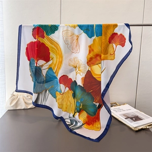 Großes Quadratisches Halstuch Damen Polyester Satin KunstSatin Ginkgoblatt Blumendruck Elegant Mode Schal Haar Kopftuch